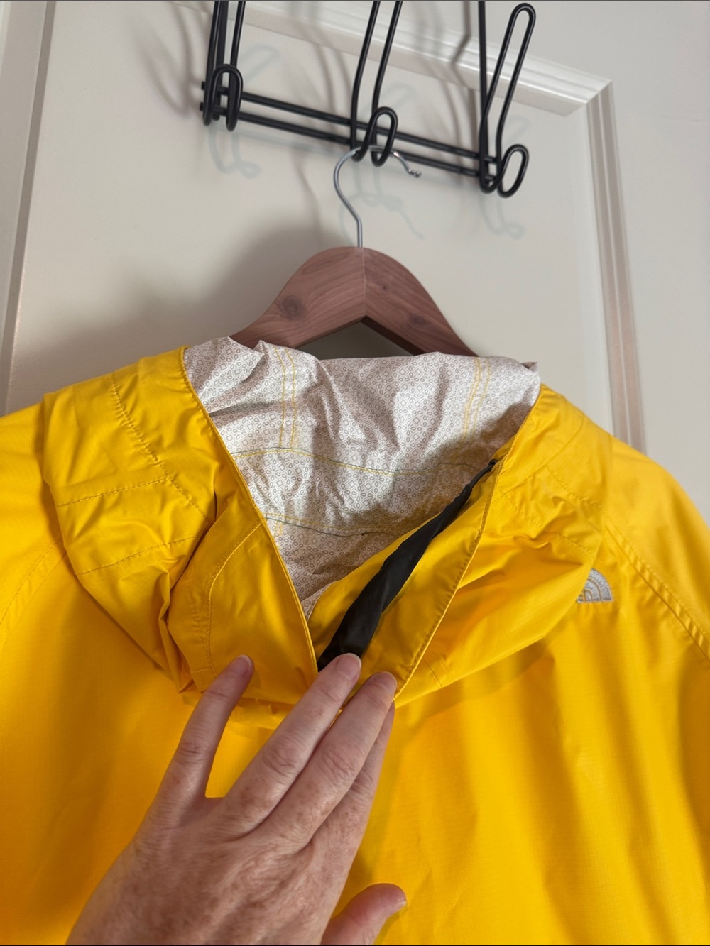 The North Face Women’s Bright Yellow Hooded Rain Jacket - Picture 4 of 4